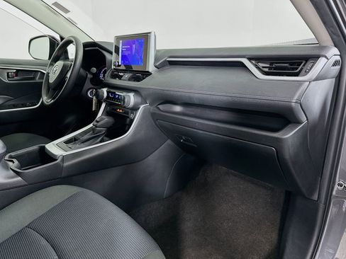 Used 2024 Toyota RAV4 LE image 29