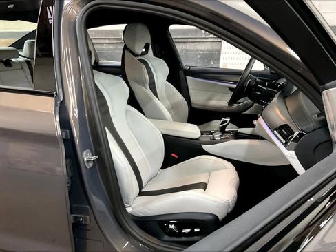 Used 2023 BMW M5 w/ Competition Package image 10