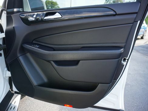 Used 2019 Mercedes-Benz GLS 450 4MATIC w/ Premium 1 Package image 12
