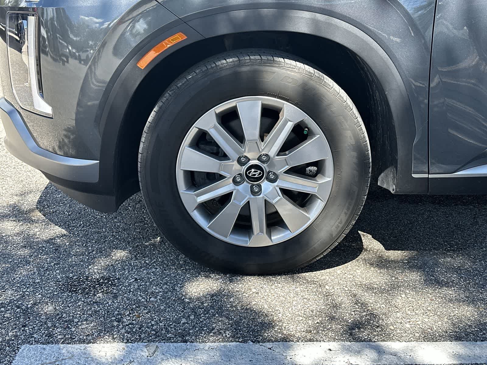 Used 2024 Hyundai Palisade SEL FWD image 13