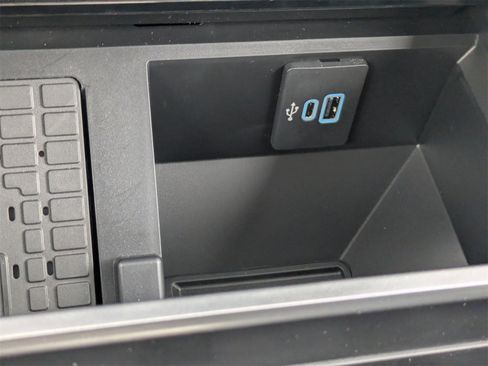 New 2025 Ford F250 Lariat w/ Black Appearance Package image 22