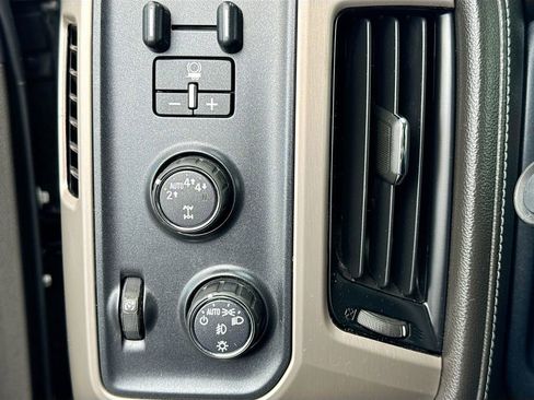 Used 2018 GMC Sierra 1500 Denali AWD/4WD image 11