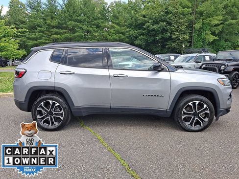 Used 2023 Jeep Compass Limited w/ Sun and Sound Group AWD/4WD image 6
