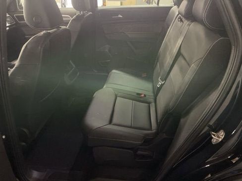 Certified 2023 Volkswagen Atlas Cross Sport SE image 12