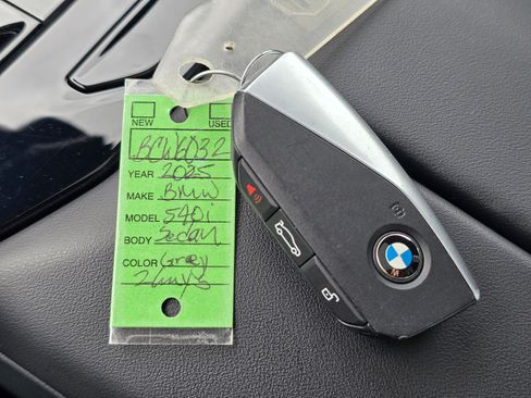Certified 2025 BMW 540i xDrive w/ Premium Package AWD/4WD image 33