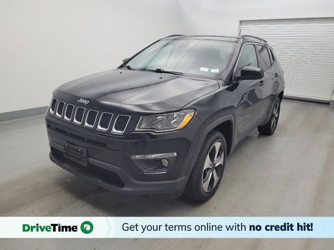 Used 2018 Jeep Compass Latitude w/ Popular Equipment Group AWD/4WD image 1