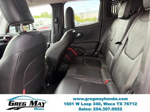 Used 2019 Jeep Renegade Trailhawk AWD/4WD image 27