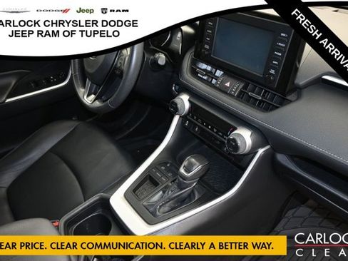 Used 2019 Toyota RAV4 XLE Premium w/ Cold Weather Package FWD image 39