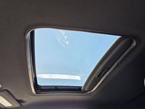 Used 2019 Chevrolet Camaro SS image 19