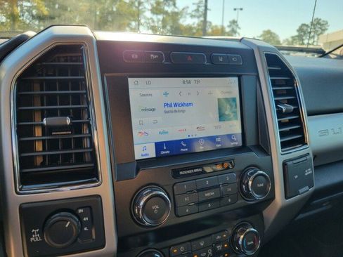 Used 2021 Ford F250 Lariat AWD/4WD image 21