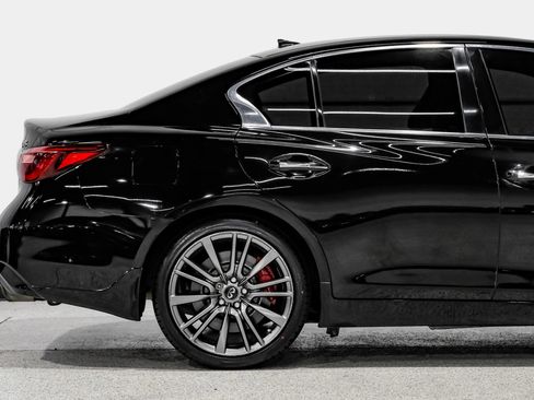 Used 2018 INFINITI Q50 Red Sport 400 w/ Sensory Package (Sport) RWD image 12