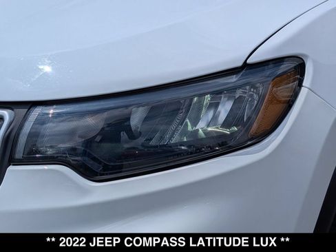 Used 2022 Jeep Compass Latitude AWD/4WD image 15