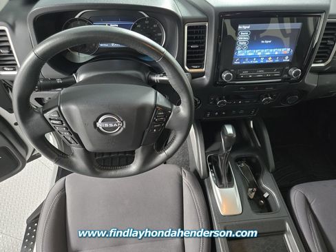 Used 2023 Nissan Frontier SV w/ SV Convenience Package AWD/4WD image 17