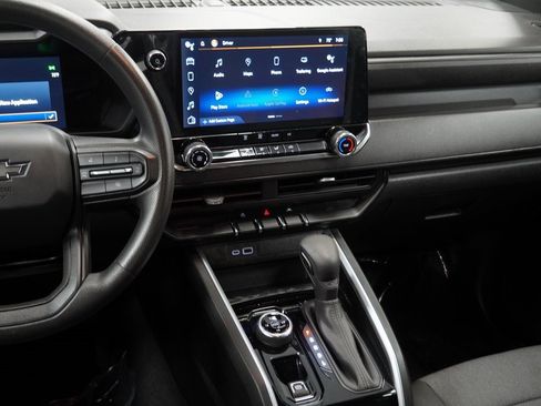 Used 2023 Chevrolet Colorado Trail Boss w/ Technology Package image 25