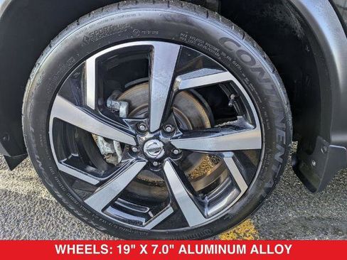 Certified 2021 Nissan Rogue Sport SL image 10