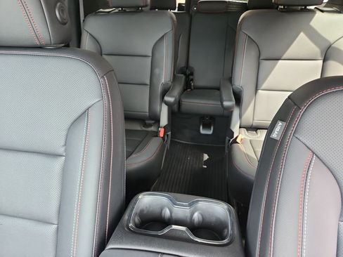 Certified 2025 Chevrolet Traverse Z71 w/ Driver Confidence Package image 33