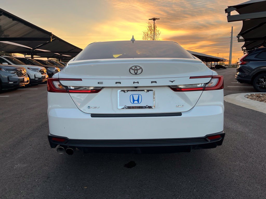 Used 2025 Toyota Camry SE w/ Multimedia Upgrade Package FWD image 5