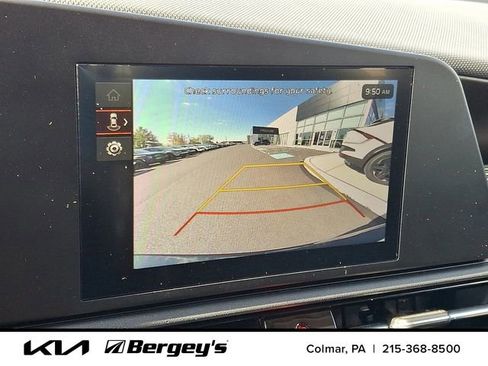 Used 2025 Kia Niro LX image 20