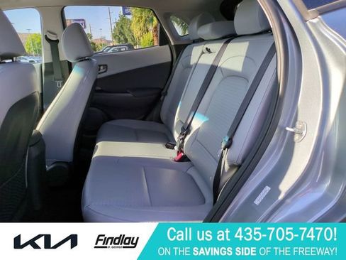 Used 2021 Hyundai Kona Limited AWD/4WD image 29