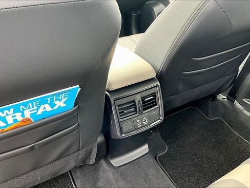 Used 2025 Subaru Forester Limited image 30