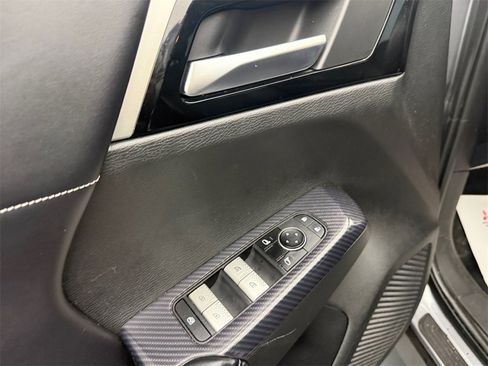 Used 2022 Mitsubishi Outlander SE image 14