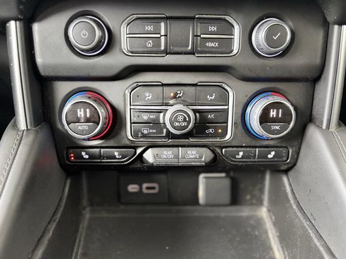 Used 2021 Chevrolet Tahoe LT w/ Rear Media and Nav Package image 21