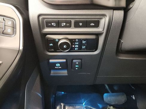 Used 2024 Ford F150 Platinum w/ Equipment Group 702A High AWD/4WD image 27
