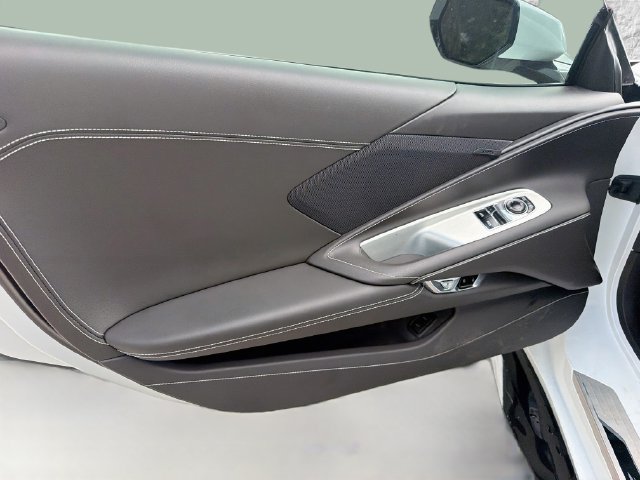 Used 2026 Chevrolet Corvette Z06 RWD image 19
