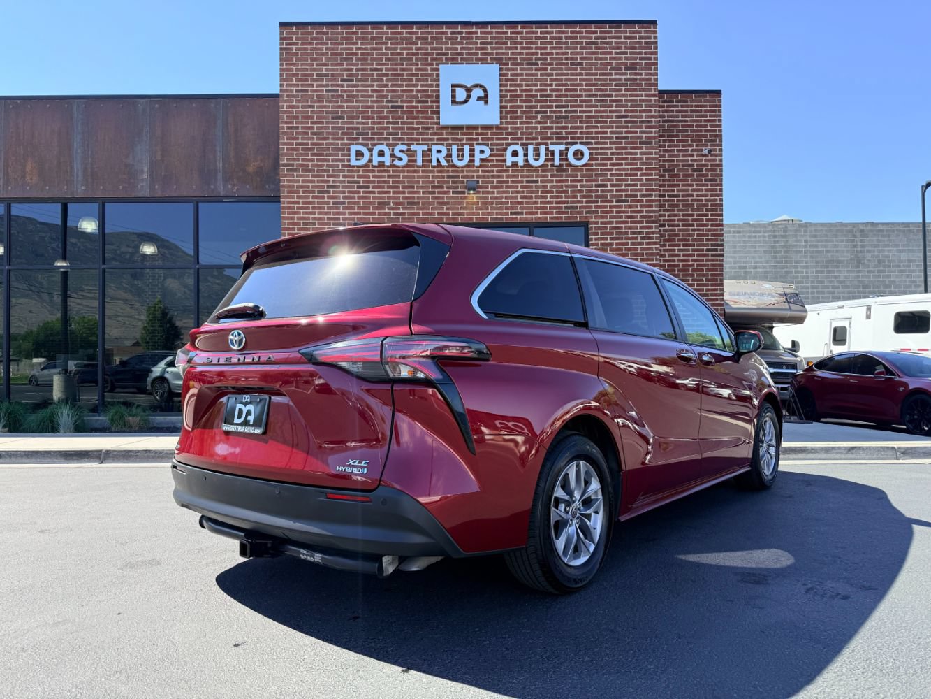 Used 2022 Toyota Sienna XLE AWD/4WD image 7