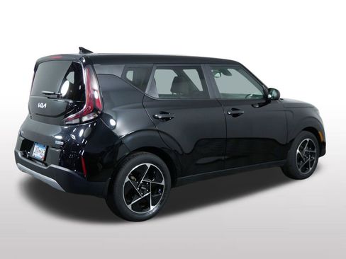 Certified 2023 Kia Soul EX FWD image 11