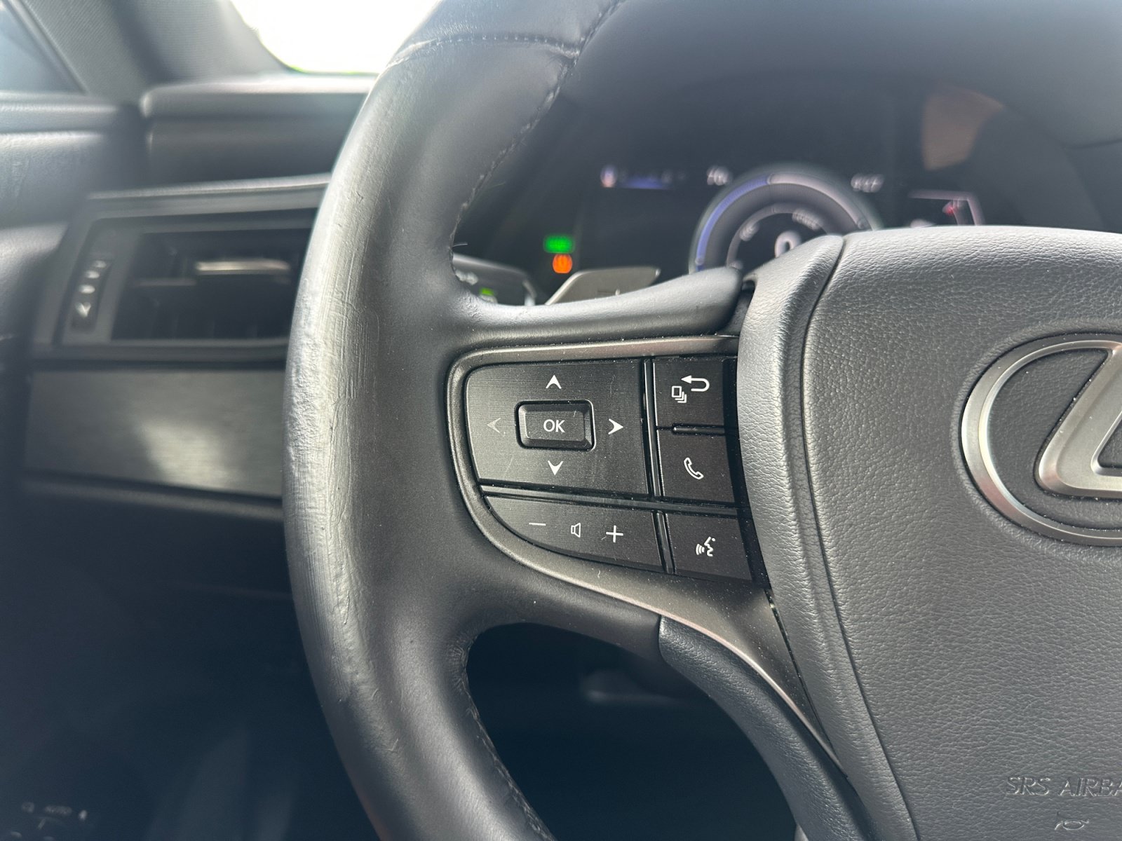 Used 2024 Lexus ES 300h w/ Premium Package FWD image 20