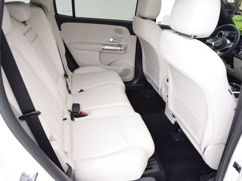 Used 2026 Mercedes-Benz GLB 250 image 18