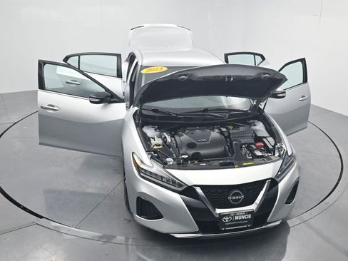 Used 2023 Nissan Maxima SV w/ Floor Mat Group image 58