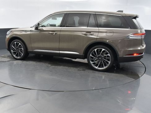 New 2025 Lincoln Aviator Reserve w/ Equipment Group 201A image 3