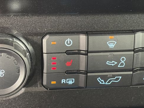 Used 2019 Ford F150 XLT w/ Equipment Group 302A Luxury image 24