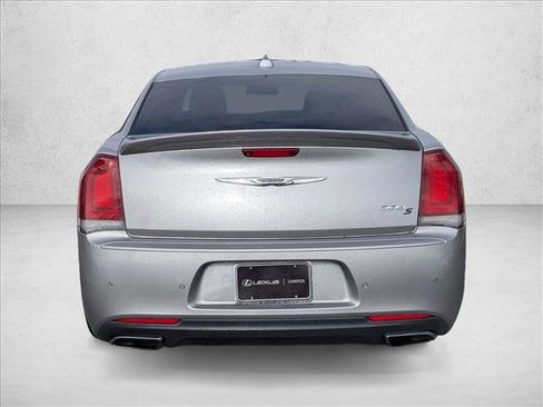 Used 2018 Chrysler 300 S w/ 300S Premium Group image 7