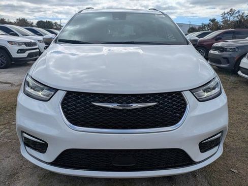 New 2026 Chrysler Pacifica Pinnacle w/ Trailer Tow Group image 7