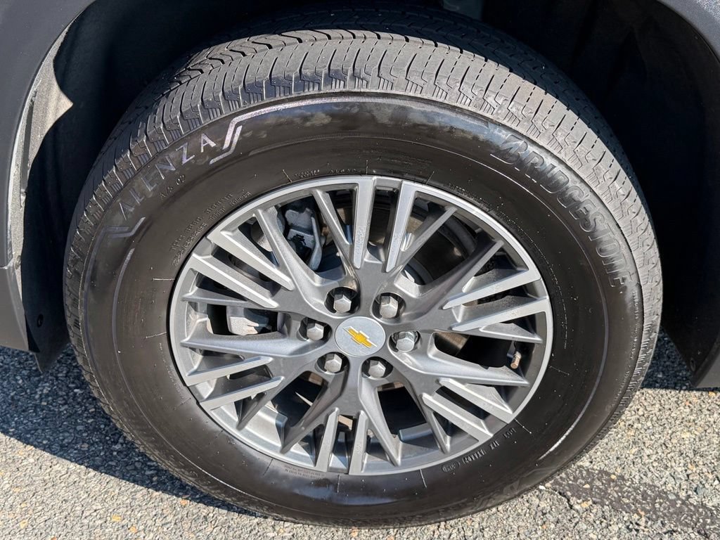 Used 2024 Chevrolet Traverse LT FWD image 42