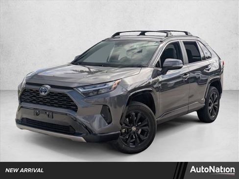Used 2023 Toyota RAV4 SE w/ Convenience Package image 1