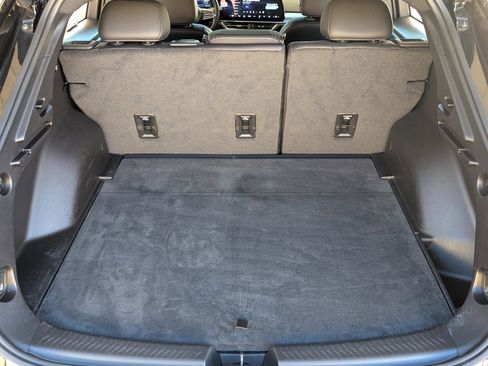 Used 2025 Chevrolet Equinox EV LT w/ Convenience Package image 18