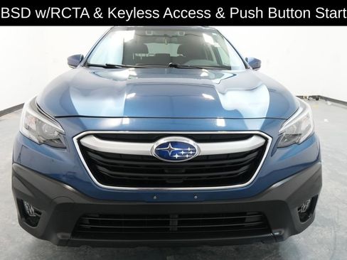 Used 2022 Subaru Outback Premium image 2