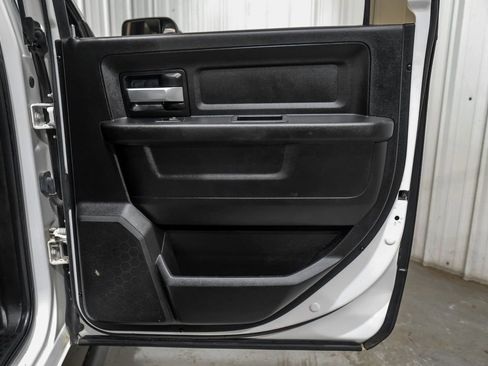 Used 2019 RAM 3500 Tradesman w/ Chrome Appearance Group AWD/4WD image 45