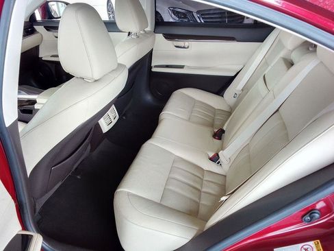 Used 2016 Lexus ES 350 w/ Luxury Package w/Wood Trim FWD image 19