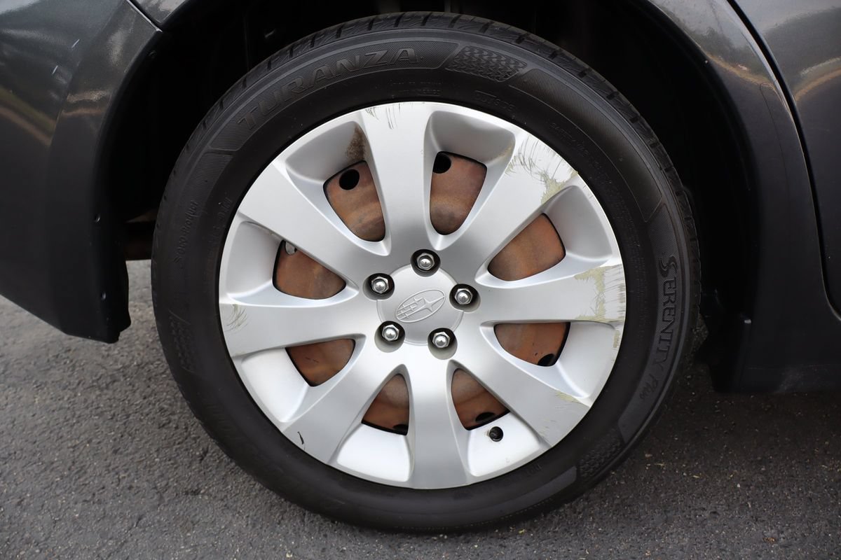 Used 2010 Subaru Impreza 2.5i AWD/4WD image 41