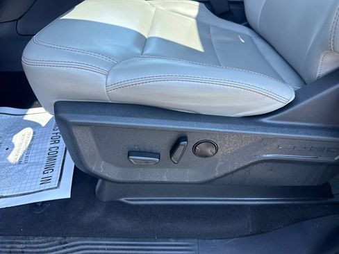 Used 2025 Ford Expedition Active AWD/4WD image 36