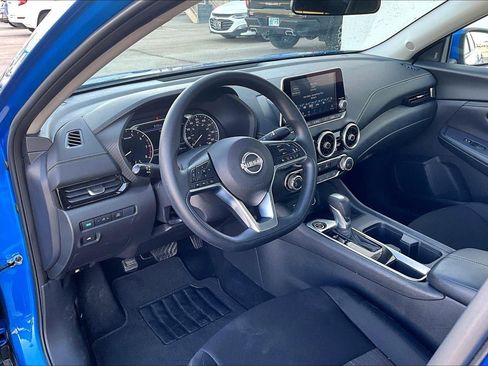 Used 2025 Nissan Sentra SV image 14