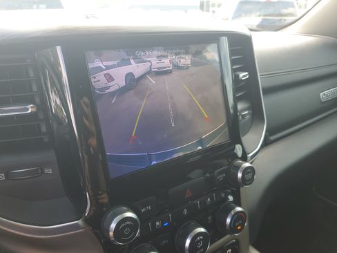 Used 2019 RAM 1500 Laramie RWD image 21