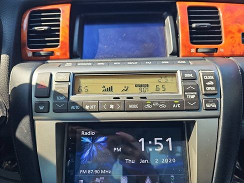 Used 2006 Lexus SC 430 Convertible RWD image 22