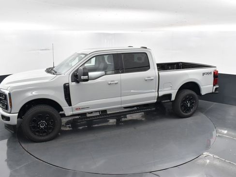New 2025 Ford F350 XLT w/ Black Appearance Package image 28