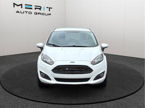 Used 2016 Ford Fiesta SE w/ Equipment Group 201A FWD image 3